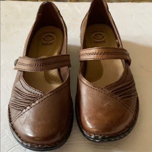 earth spirit tennis shoes